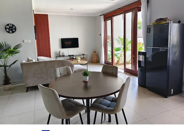Nusantara Ungasan Villa *